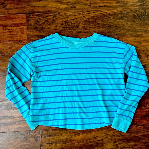 Vineyard Vines Other - Vineyard Vines cropped long sleeve shirt